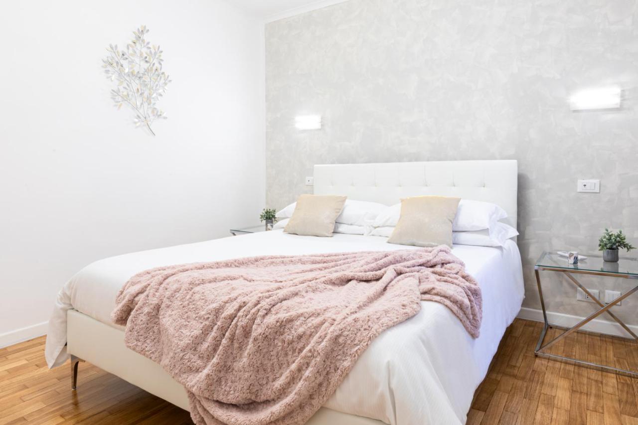Mosaic Trastevere Silver Apartment - Top Collection Рим Экстерьер фото